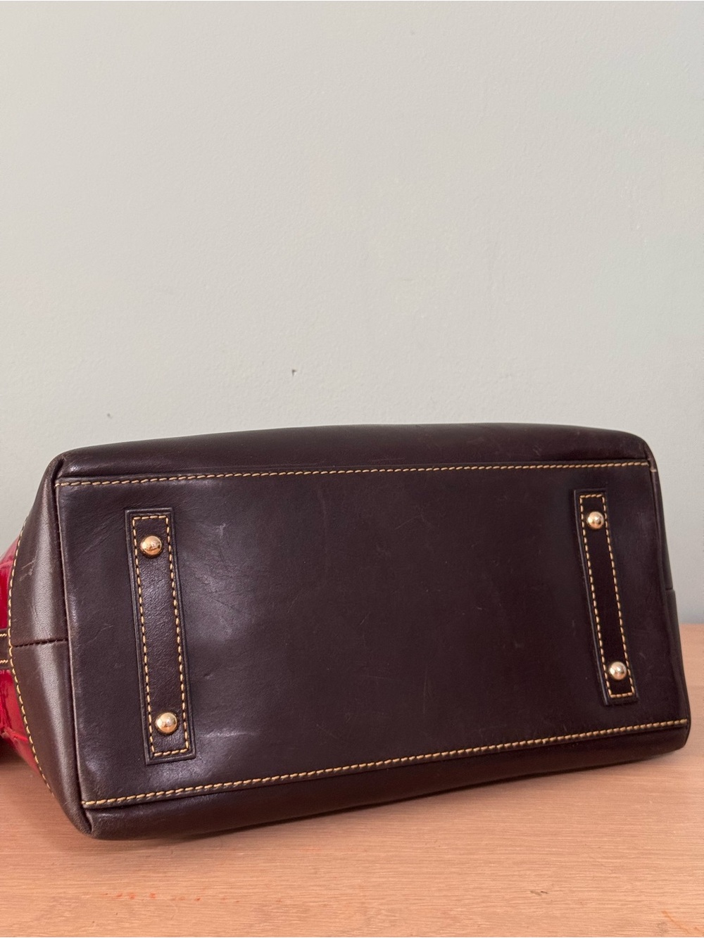 Vintage Dooney & Bourke Dillen Double Pocket Croc-Embossed Satchel Bag - Picture 5 of 11